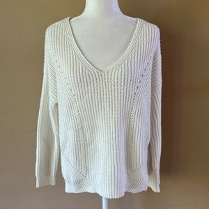 Charlotte Russe XS V-Neck White Off White Cream Oversized Sweater